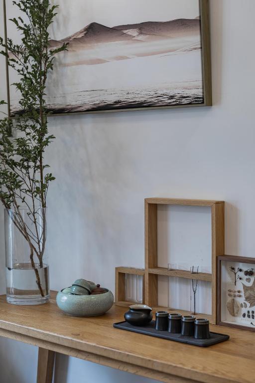 Fotografie z fotogalerie ubytování T innn - West Lake - Yueshang Yunshe Homestay - Hangzhou Taiziwan Park Branch v destinaci Chang-čou