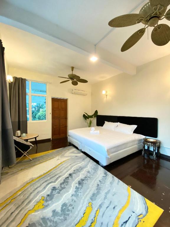 Postel nebo postele na pokoji v ubytování Seahome Boutique Hotel