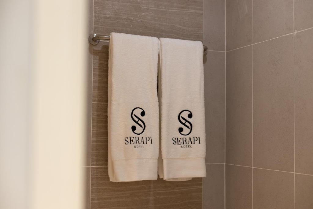 Certifikát, hodnocení, plakát nebo jiný dokument vystavený v ubytování Serapi Verdure Hotel