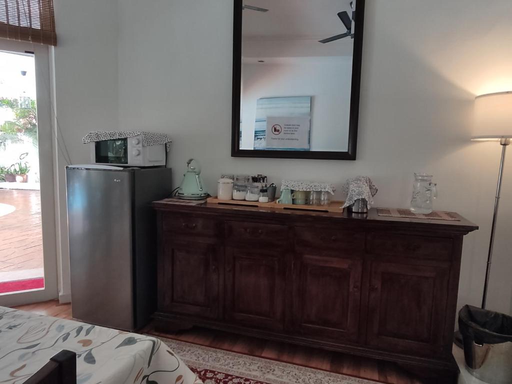 Kuchyň nebo kuchyňský kout v ubytování Rumah Putih near KLIA