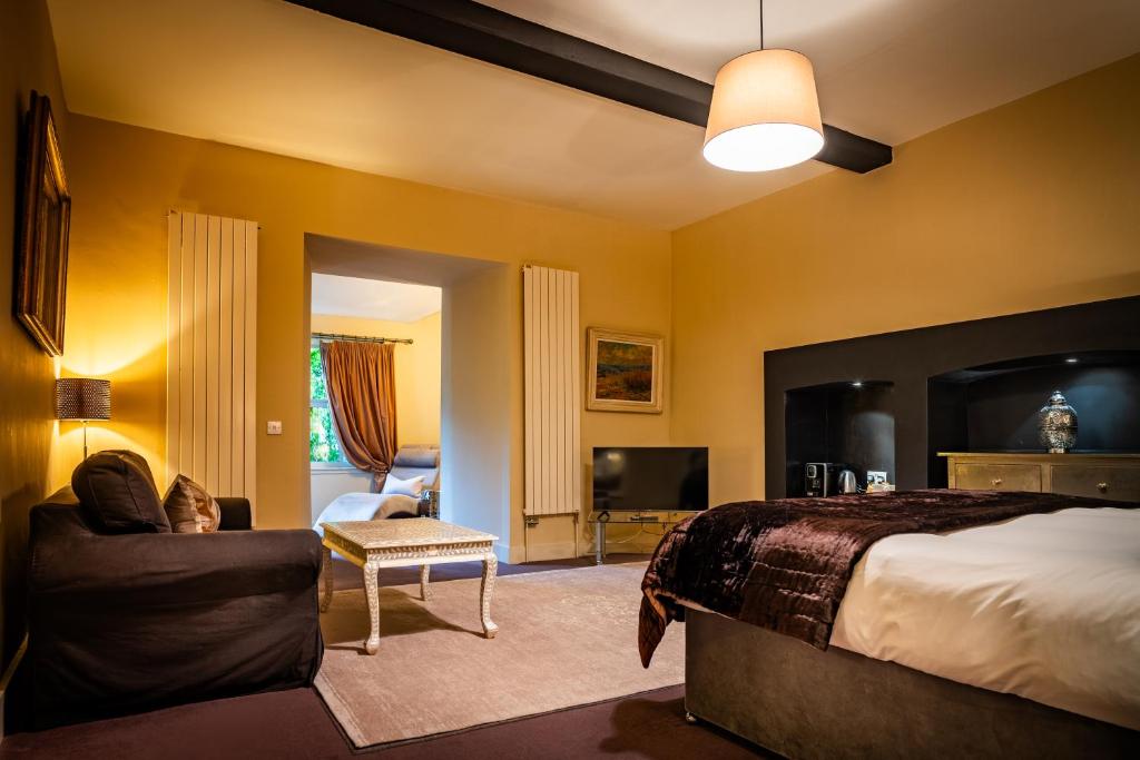 Postel nebo postele na pokoji v ubytování Six Brunton Place Guest House