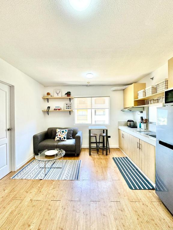 Seaview 2br condo near NuSTAR & SM Seaside