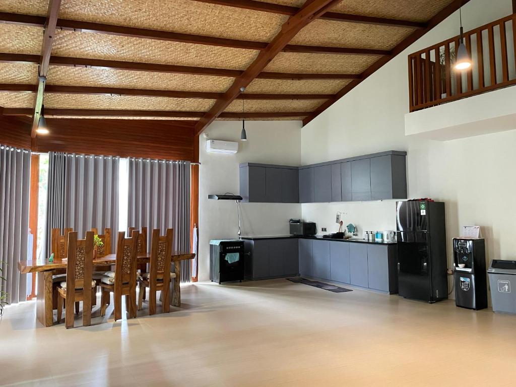 Η κουζίνα ή μικρή κουζίνα στο KaditaS villa