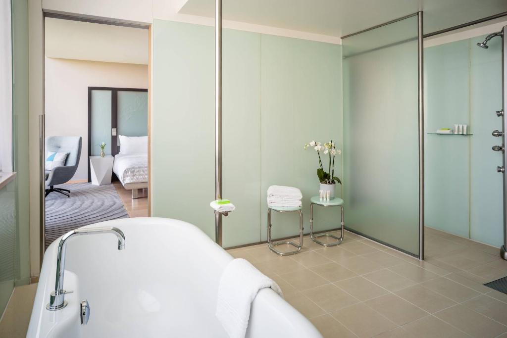 Le Méridien Hamburg - Resim 27