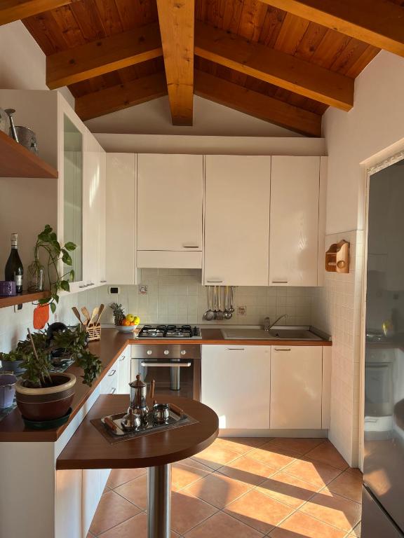 Kuchyň nebo kuchyňský kout v ubytování Dream Balcony on Lake Como