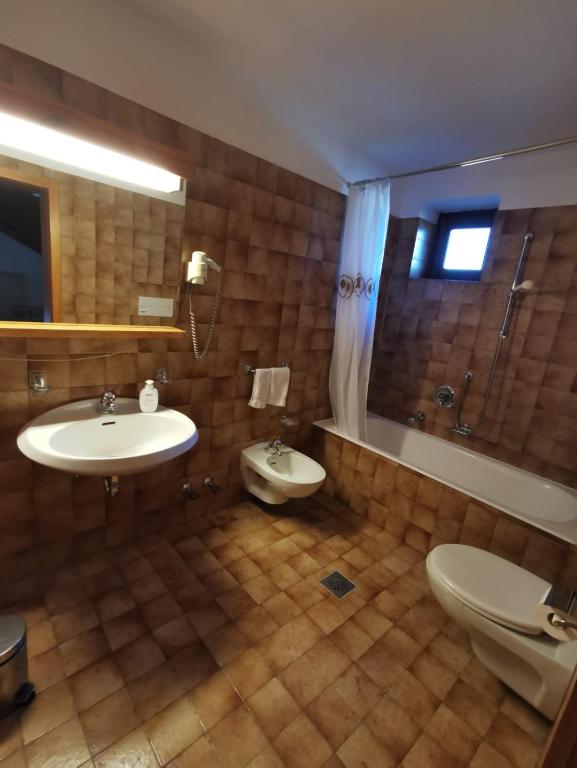 Koupelna v ubytování Hotel Eden Guesthouse
