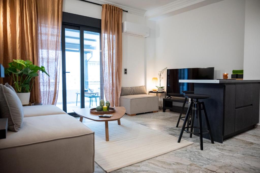 Athenee Suites