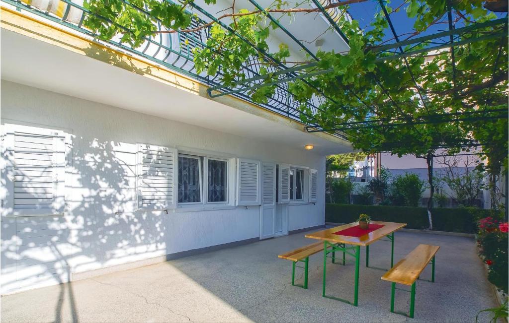 Budova, v ktorej sa apartmán nachádza