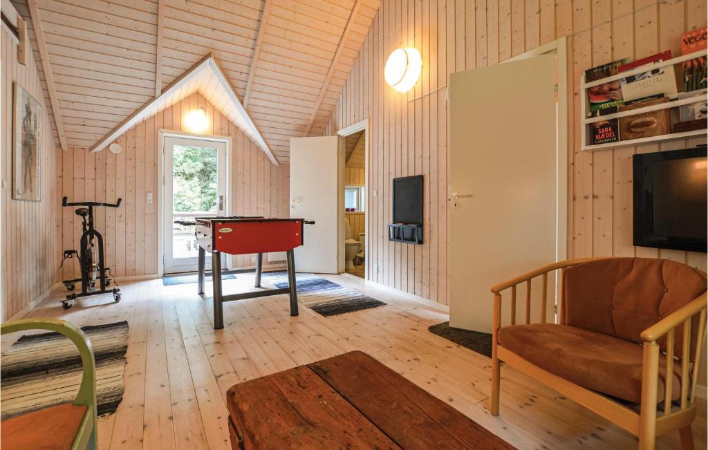 TV a/nebo společenská místnost v ubytování Four-Bedroom Holiday Home In Vig