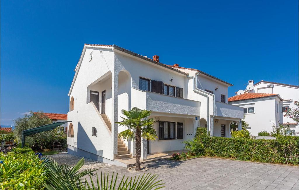 Stunning Apartment In Malinska With Wifi