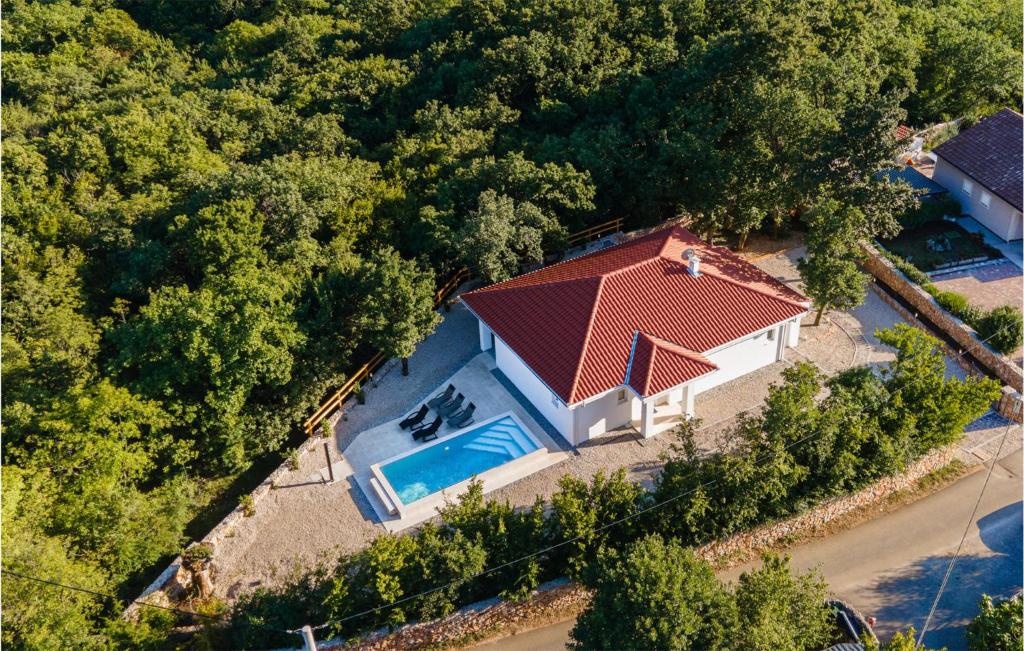 2 Bedroom Pet Friendly Home In Zestilac
