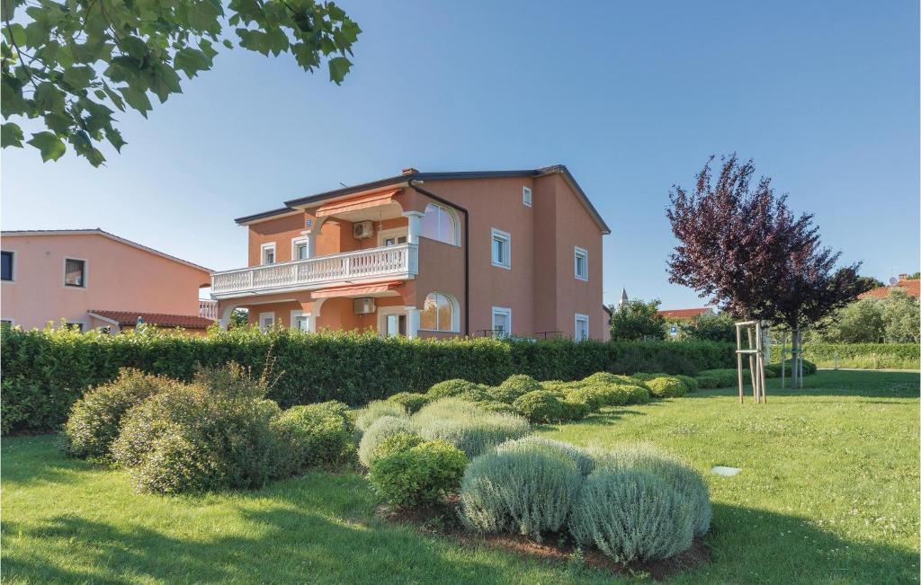Four-Bedroom Apartment With Sea View In Vodnjan