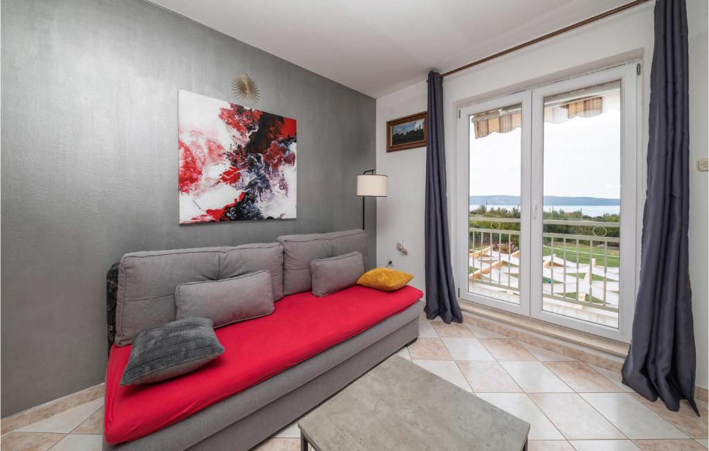 Posedenie v ubytovaní Holiday Home Kastel Gomilica With Sea View I