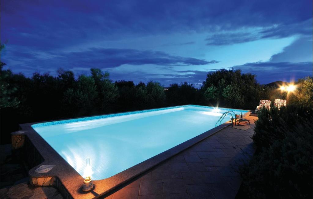 Bazén v ubytovaní Stunning Home In Kastel Novi With Sauna alebo v jeho blízkosti