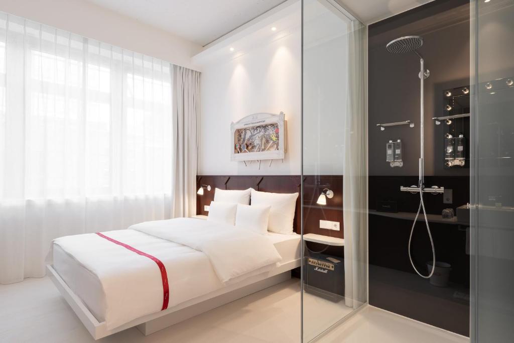 Ruby Leni Hotel Dusseldorf - Resim 37