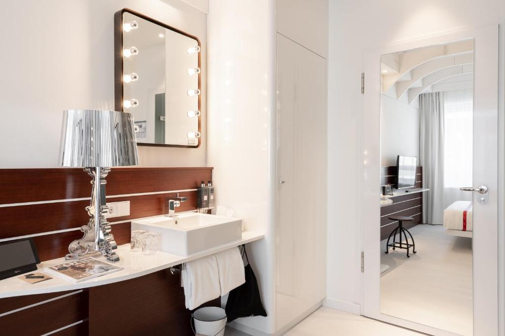 Ruby Lotti Hotel Hamburg - Resim 35