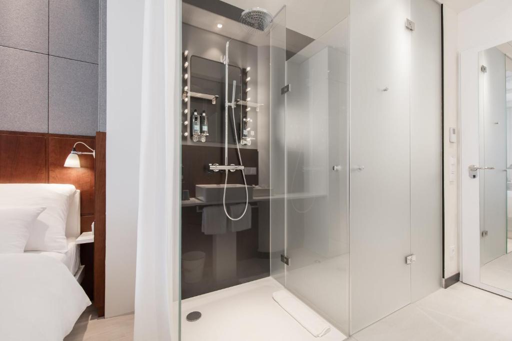 Ruby Lilly Hotel Munich - Resim 24