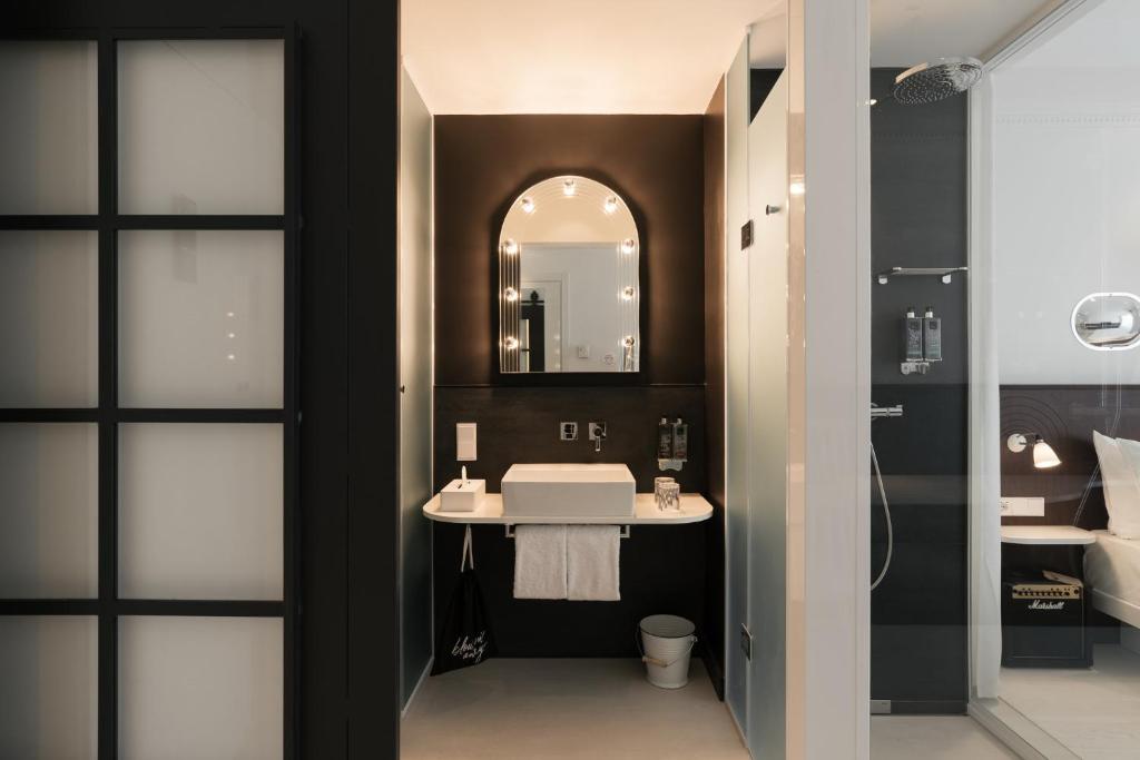 Ruby Bea Hotel Florence - Resim 40