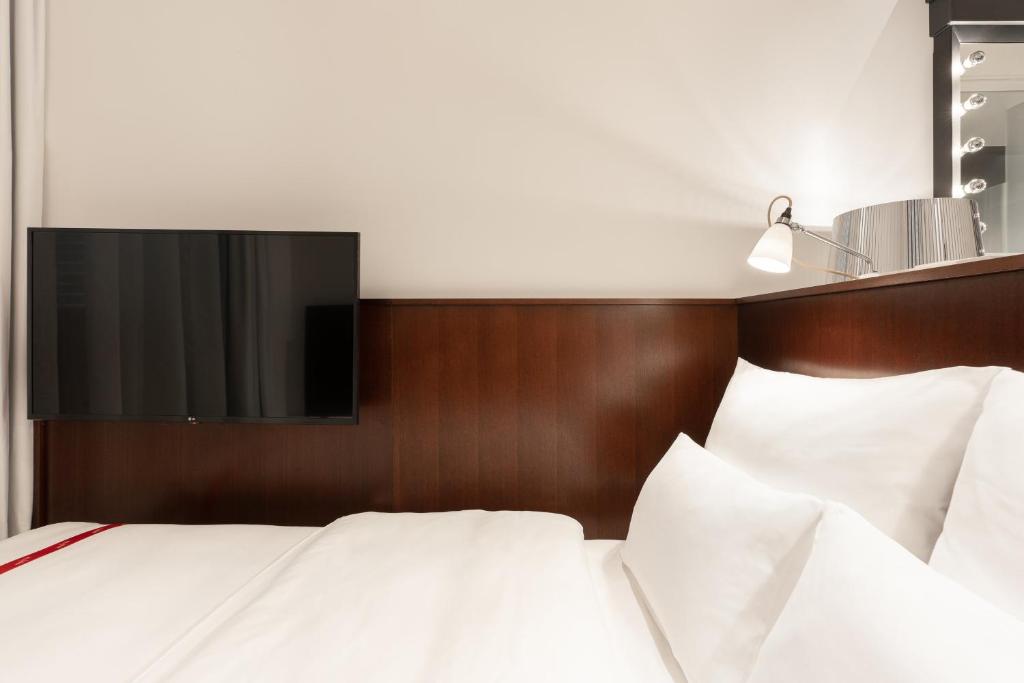 Ruby Louise Hotel Frankfurt - Resim 41