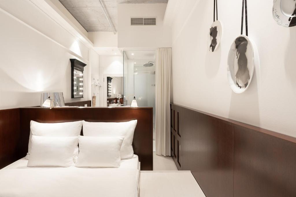 Ruby Louise Hotel Frankfurt - Resim 22