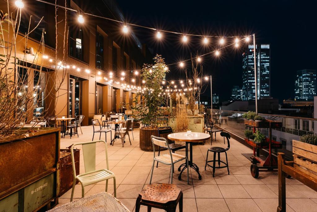 Ruby Louise Hotel Frankfurt - Resim 5