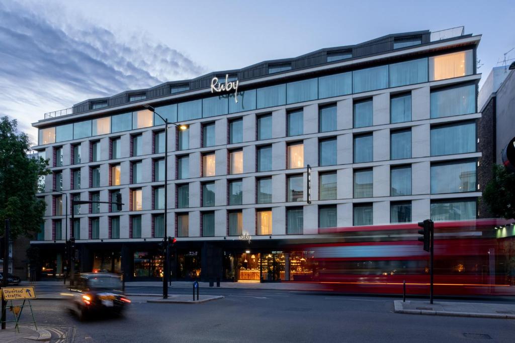 Ruby Zoe Hotel London, Juni 2023