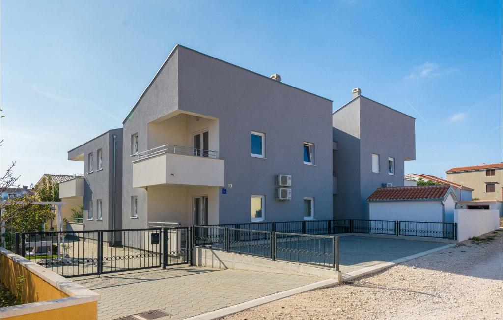 Budova, v ktorej sa apartmán nachádza