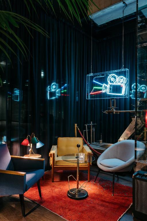 Ruby Ella Hotel Cologne - Resim 6