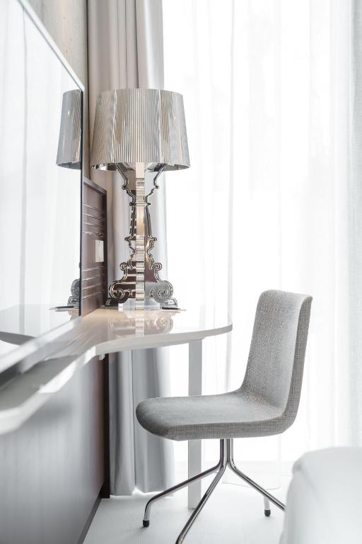 Ruby Ella Hotel Cologne - Resim 43