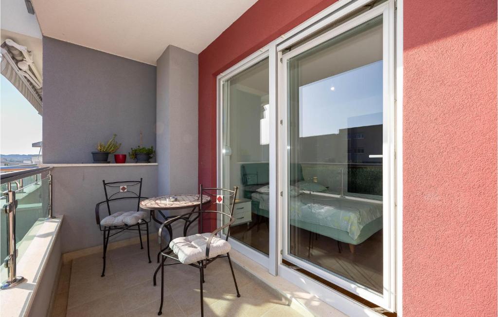 Balkón nebo terasa v ubytování Two-Bedroom Apartment In Podstrana