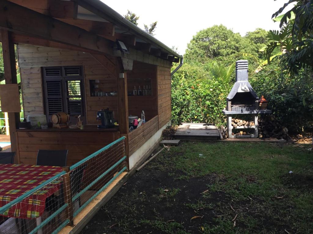 Zahrada ubytování Noukatchimbe Bungalow avec piscine partagée pour 2 à 4 personnes