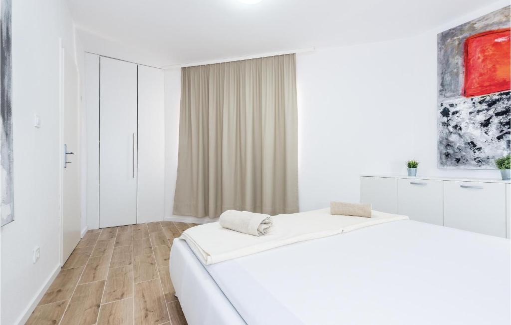 Posteľ alebo postele v izbe v ubytovaní Holiday Home Betina 34 With Outdoor Swimmingpool