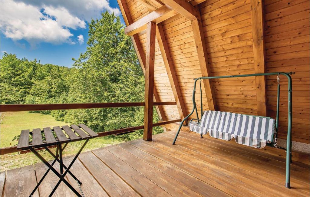 Balkón alebo terasa v ubytovaní One-Bedroom Holiday Home In Delnice