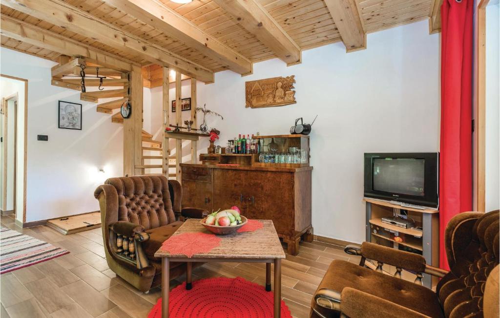 Kuchyňa alebo kuchynka v ubytovaní One-Bedroom Holiday Home In Delnice