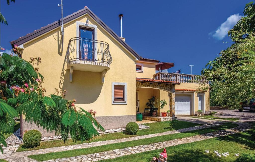 Budova, v ktorej sa apartmán nachádza