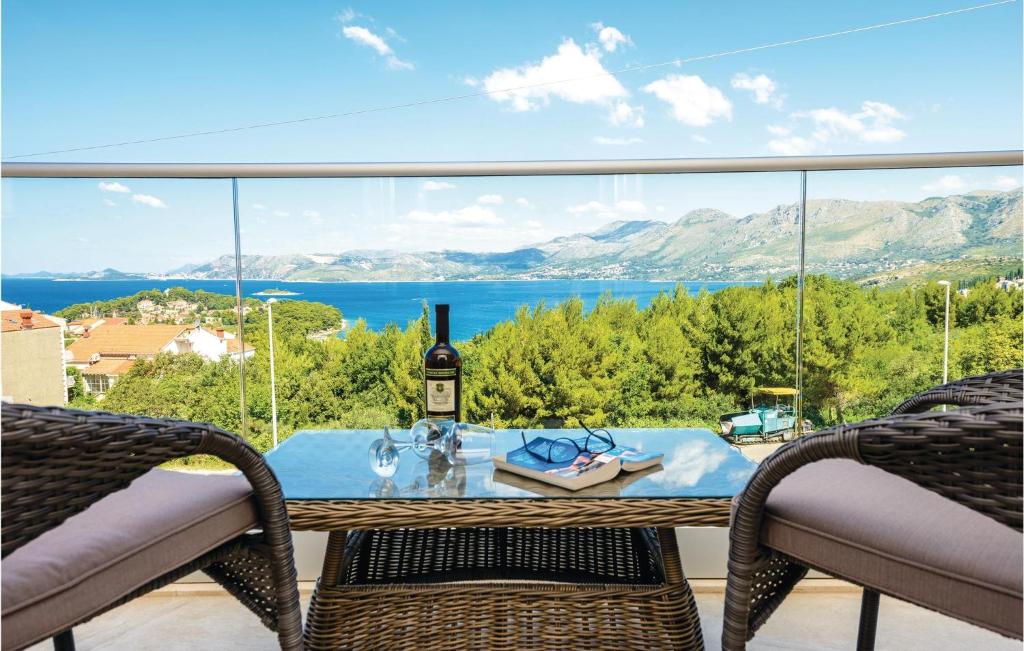 One-Bedroom Apartment In Cavtat