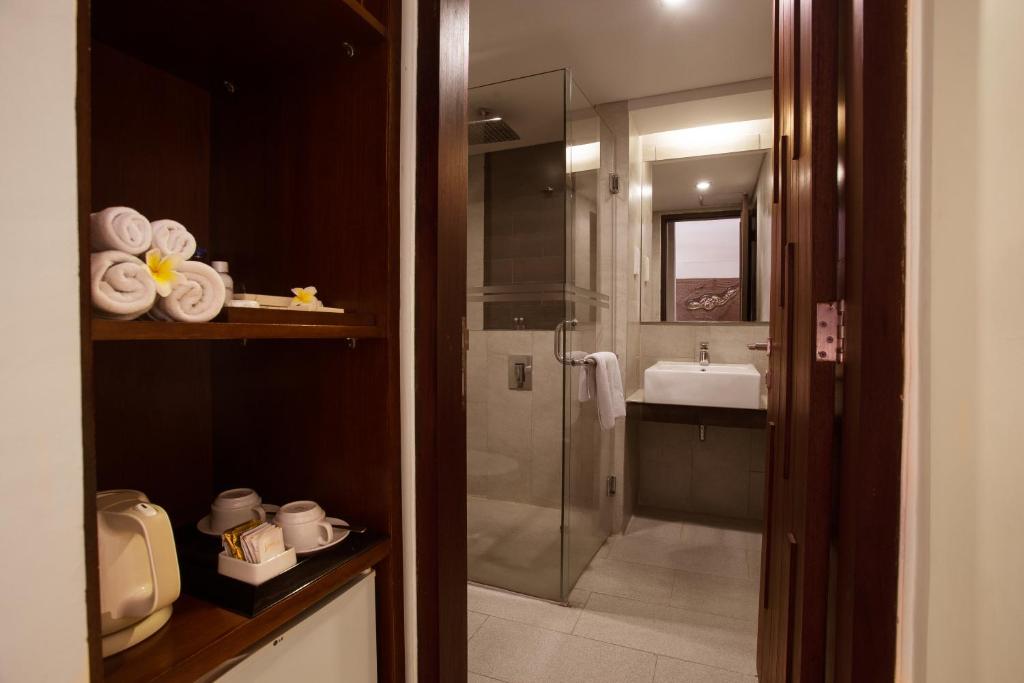 Koupelna v ubytování d'primahotel Seminyak