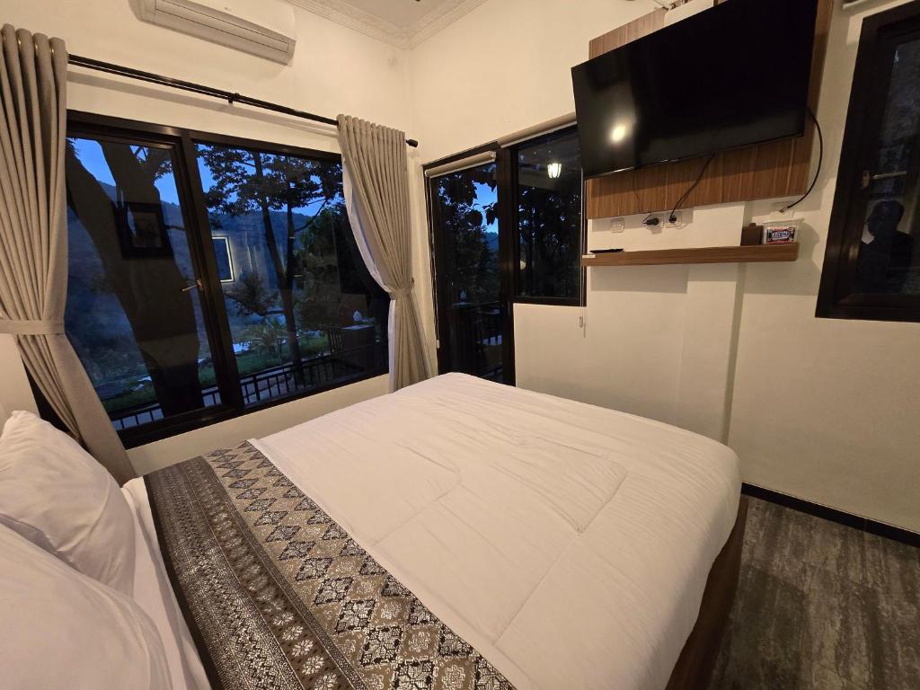 Villa Garden Grove - Double Room With Mountain View