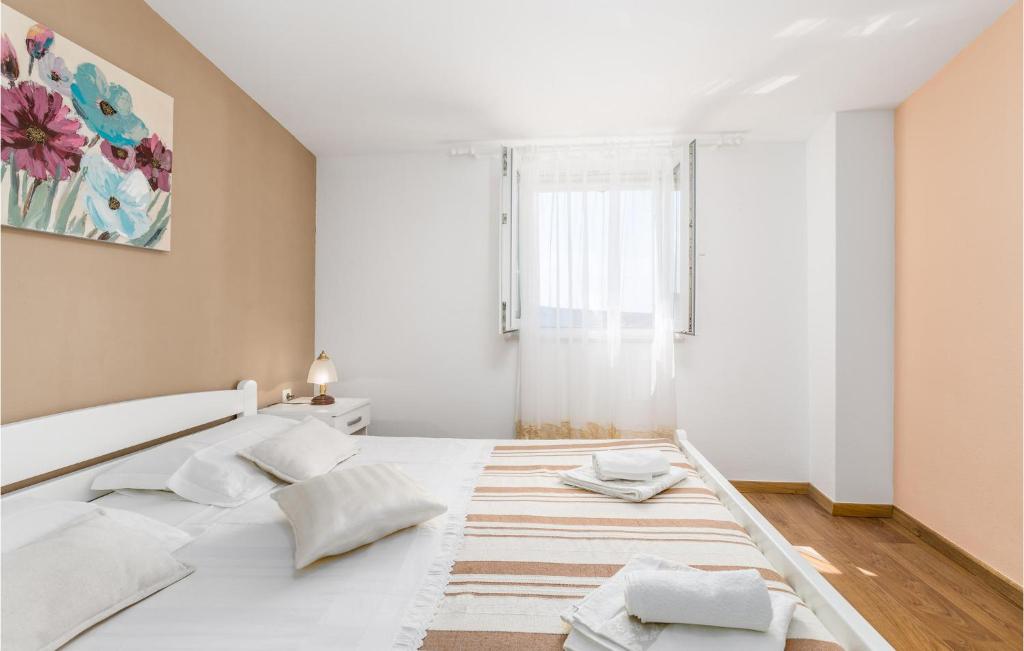 Posteľ alebo postele v izbe v ubytovaní Cozy Home In Zubovici With Wifi