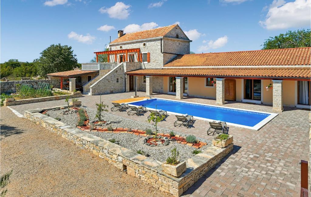 Gorgeous Home In Biograd Na Moru