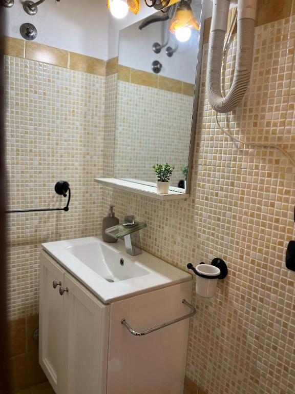 Casa Vacanze Central Cincotta - 8