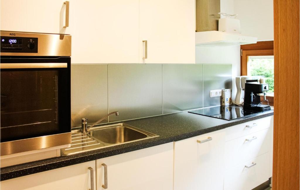Kuchyňa alebo kuchynka v ubytovaní Ferienwohnung Auf 2 Etagen