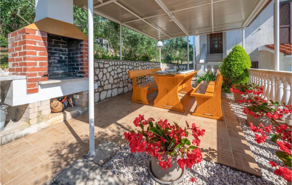 Balkón nebo terasa v ubytování Apartment Labin 22 With Outdoor Swimmingpool