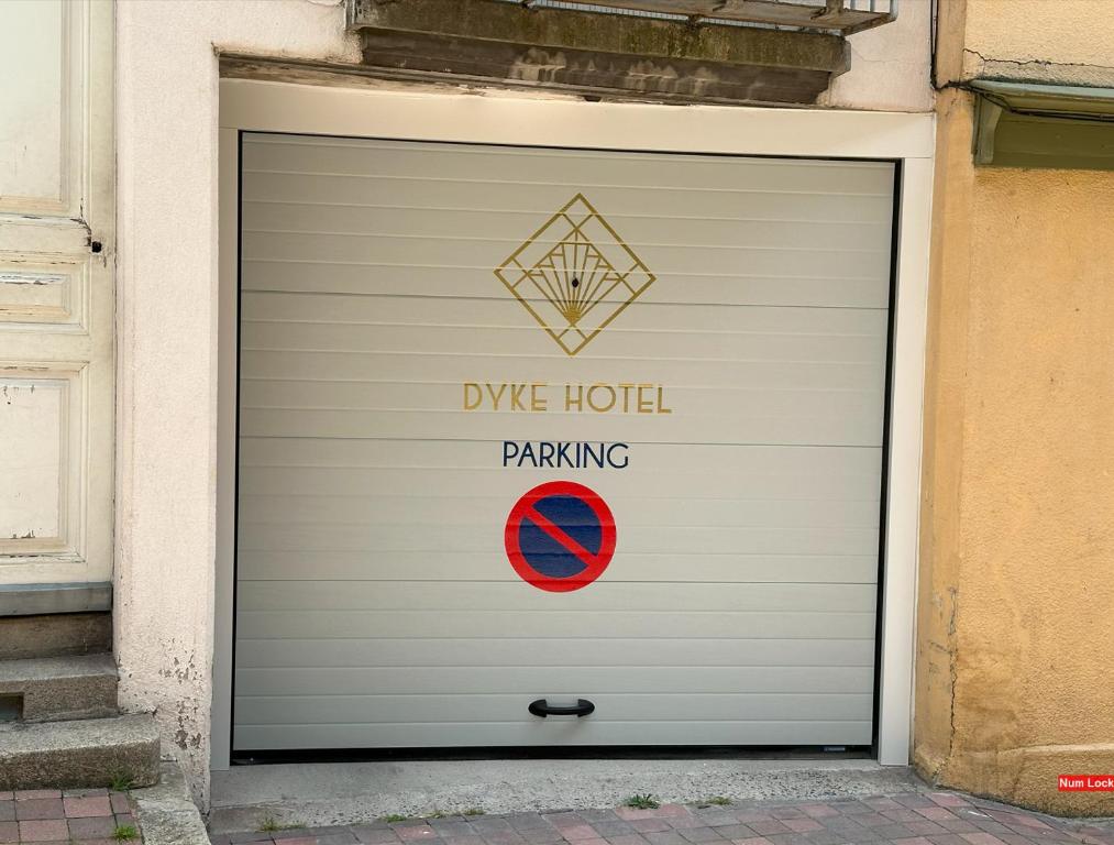 Certifikát, hodnocení, plakát nebo jiný dokument vystavený v ubytování Dyke Hotel