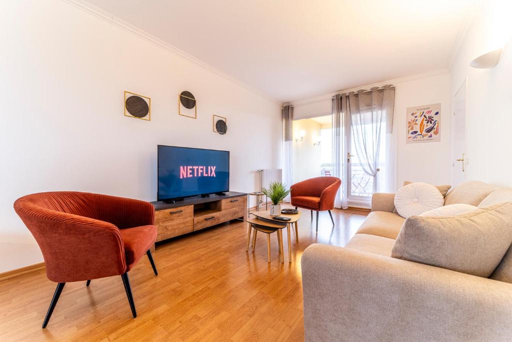 Photo de la galerie de l'établissement Le Zénith - Hypercentre - 2 chambres - Métro - Tramway - Parking - Wifi, à Roubaix