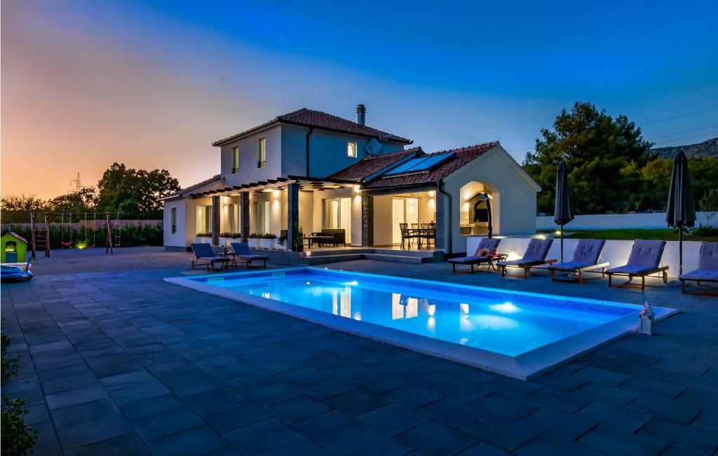 Gorgeous Home In Sibenik
