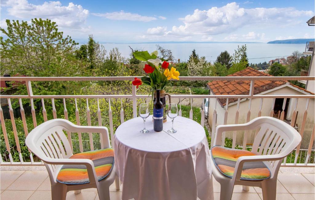 Lovely Apartment In Lovran With Wifi
