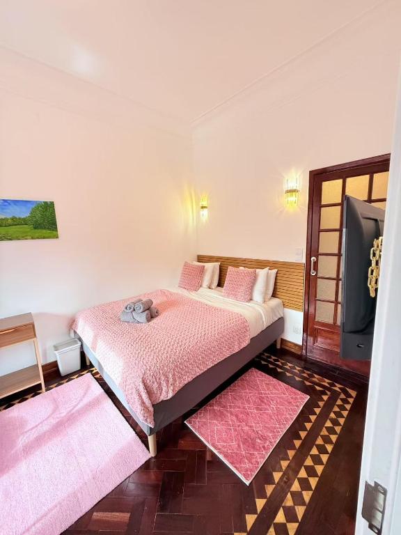 Happy Sintra Inn - 1