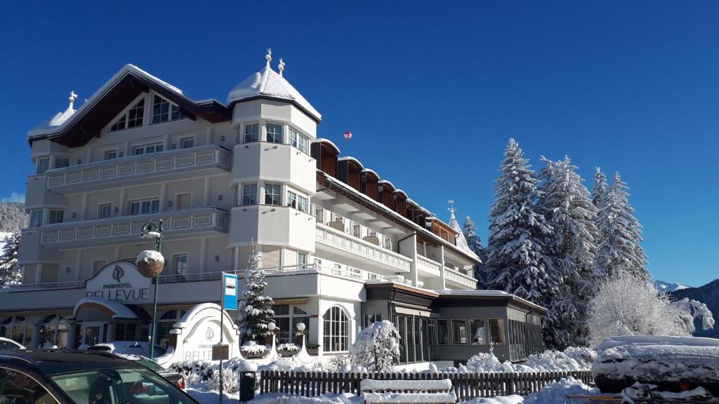 Obiekt Park Hotel Bellevue zimą