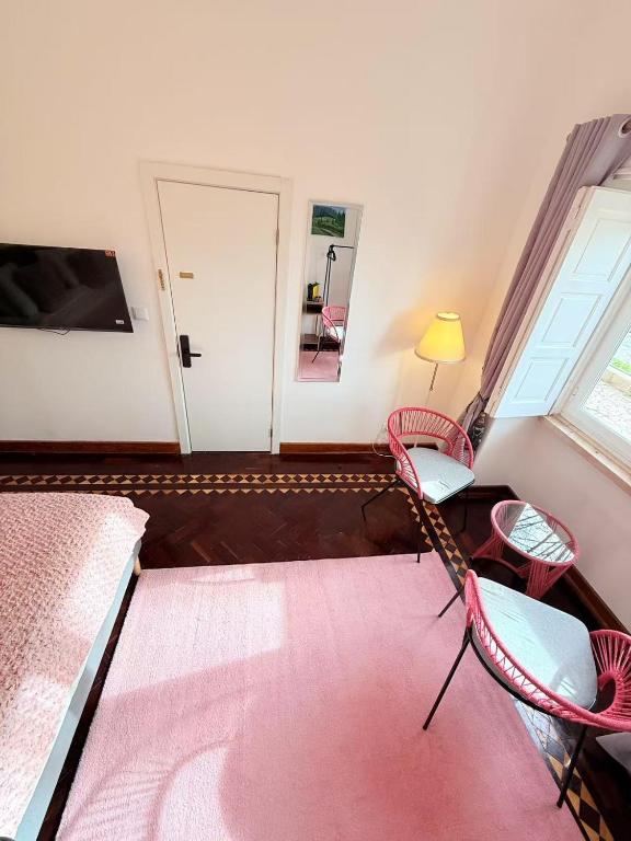 Happy Sintra Inn - 2